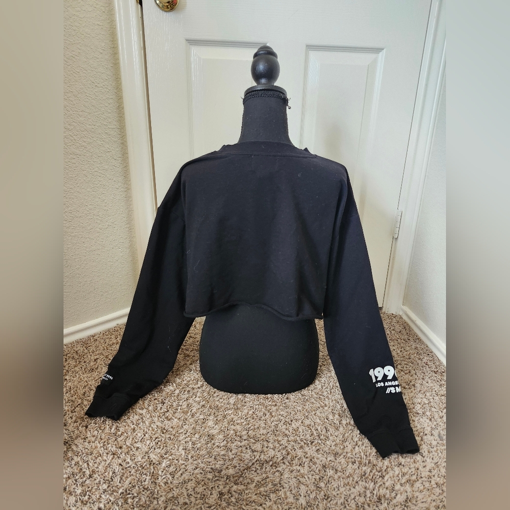 Sommer Ray Trendy Black Cropped Hoodie